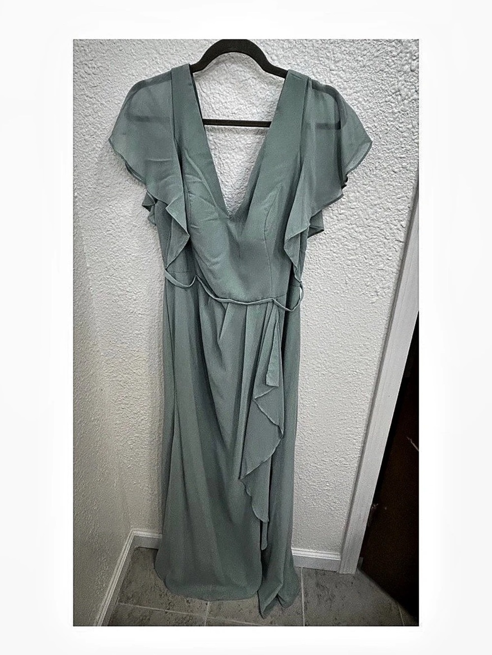 Celebrate Ds Studio Women's Maxi Dress in Green Size 14 Like New